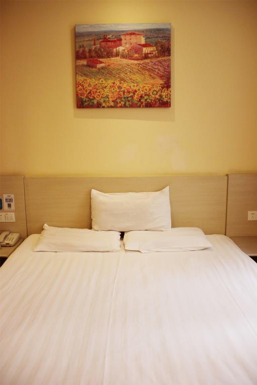 Hanting Hotel Shanghai South Railway Station Luoxiang Road Branch ภายนอก รูปภาพ